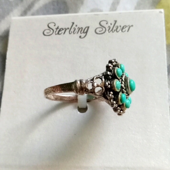 🩵GORGEOUS!/ TORQUOISE GEMSTONES FLOWER RING💞 - Picture 3 of 5